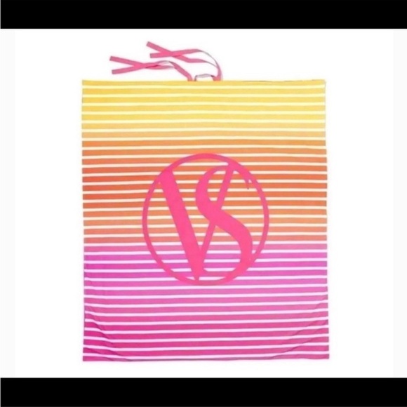 Victoria’s Secret Beach Blanket Picnic Towel Roll-Up - Picture 2 of 9